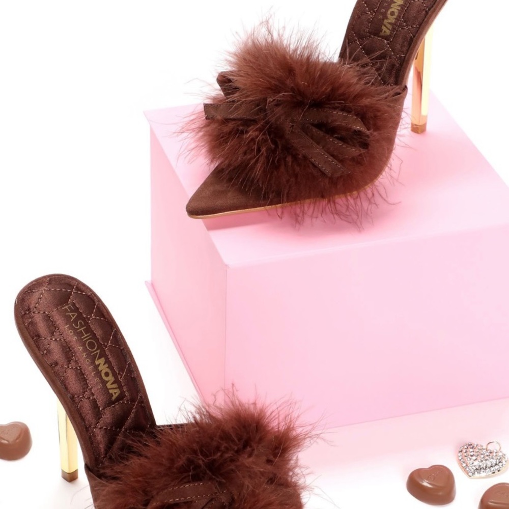 Fashion Nova Stunner Girl marabou heels mules 9